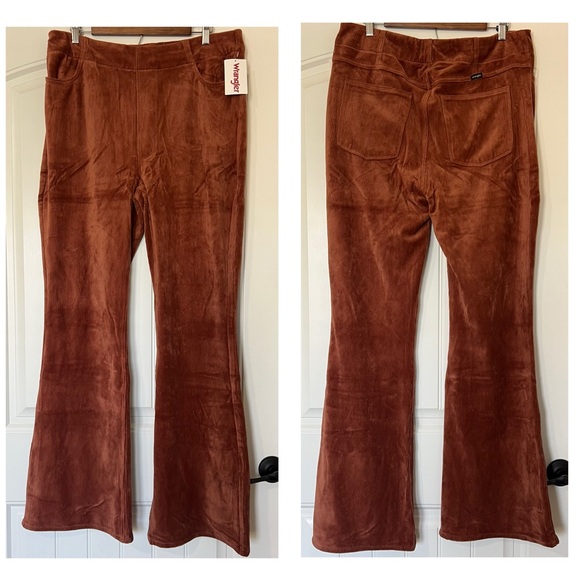 NWT Wrangler Burnt Orange Color Pull On Corduroy Flare Pants Sz XL - Picture 3 of 16